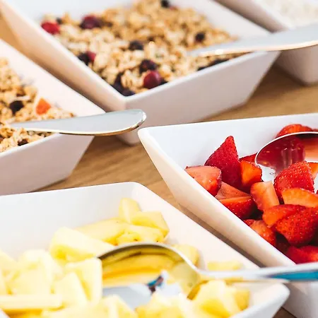 Bed and Breakfast Red & Breakfast