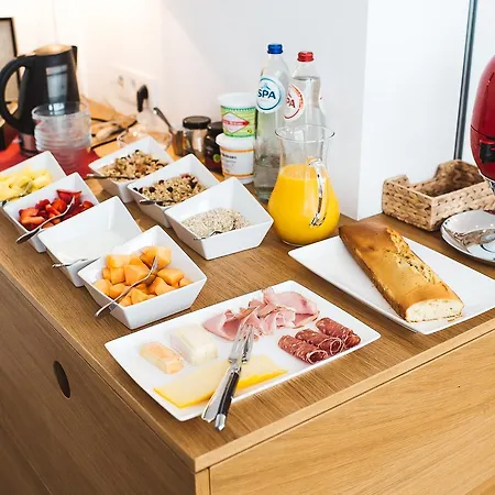 Red & Breakfast Bed and Breakfast